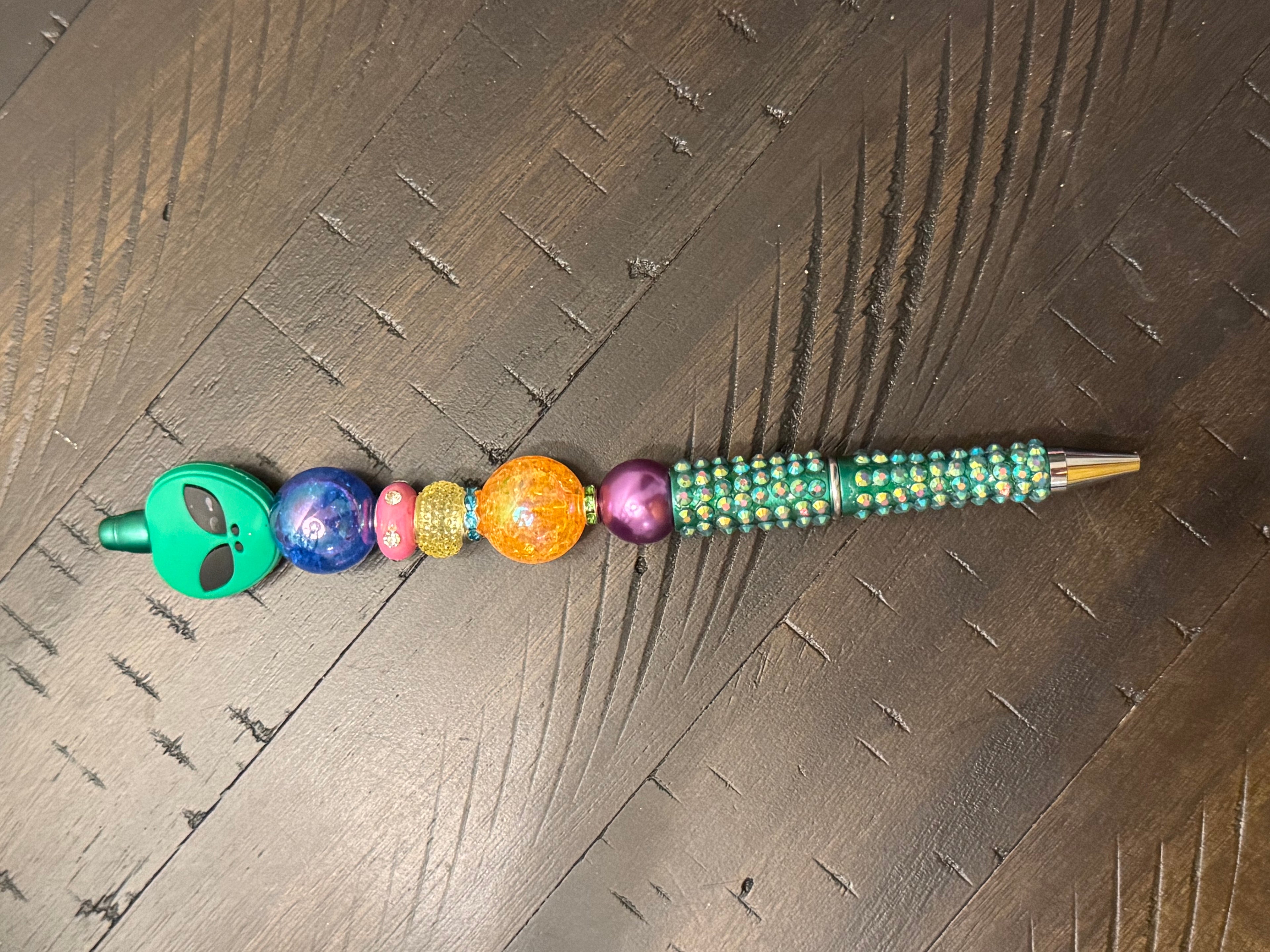 Fancy bead expanded long pens
